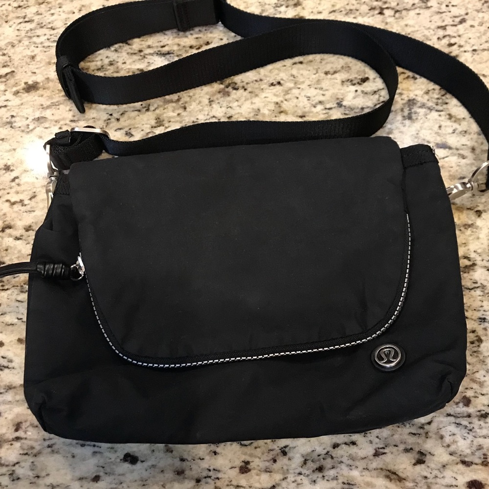 Lululemon Part Om Crossbody